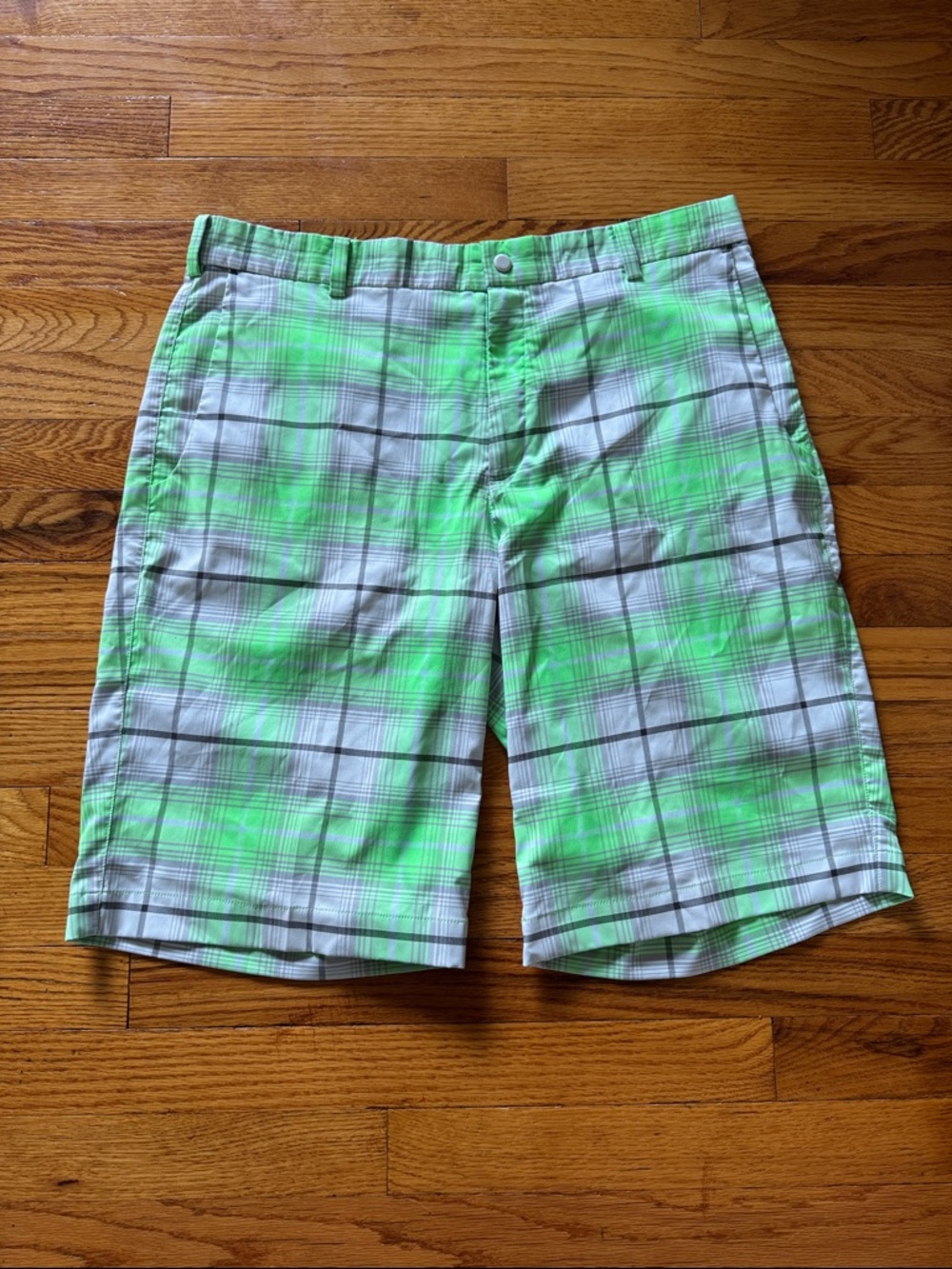 Men’s Nike Golf Tour Performance Shorts Green Plaid Size 35